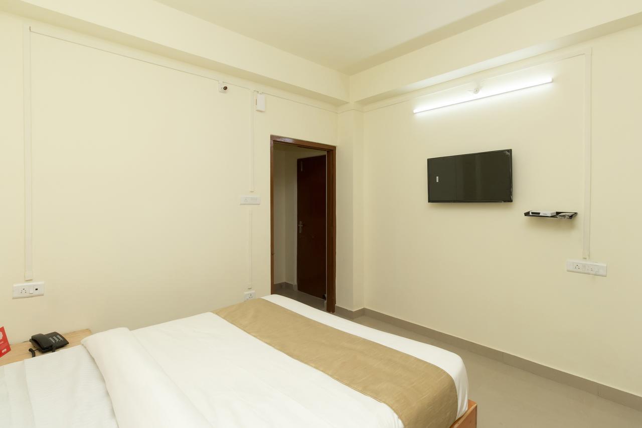 שילונג Hotel Travellers Inn מראה חיצוני תמונה
