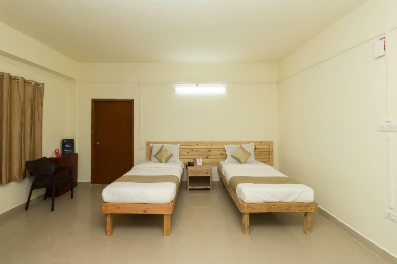 שילונג Hotel Travellers Inn מראה חיצוני תמונה