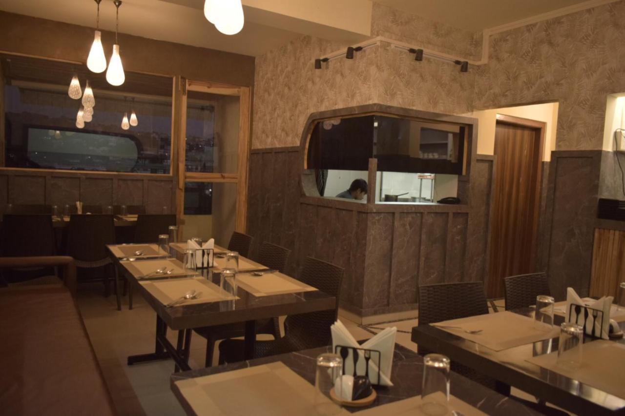 שילונג Hotel Travellers Inn מראה חיצוני תמונה